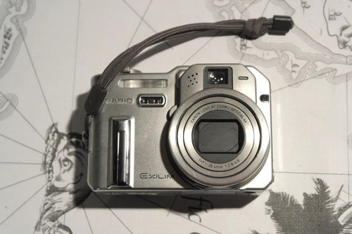 Lot de 16 appareils numériques Kodak Canon Nikon Casio Panasonic Fujifilm - Photo 79/109