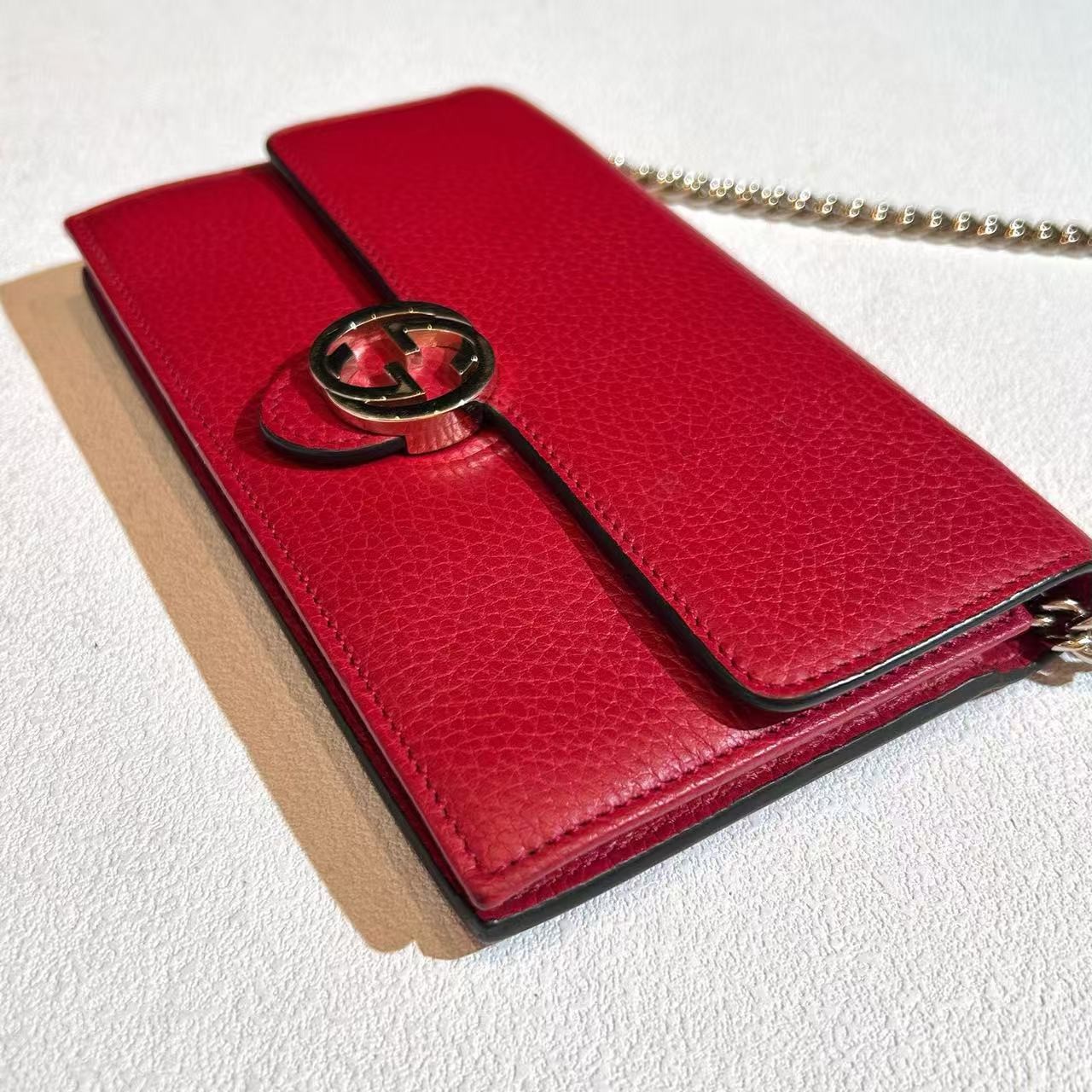 Gucci Interlocking G Red Pebbled Leather Chain Crossbody AUTH — image 9