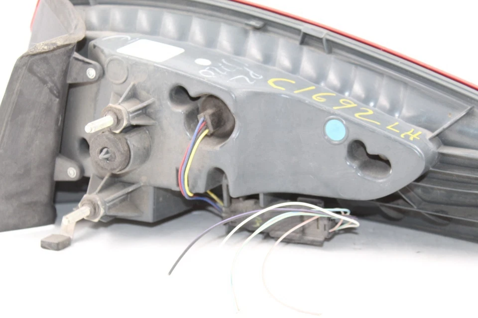 Luz trasera izquierda conductor cuarto panel montado LED 2013-2016 FORD FUSION OEM 36977 Foto 3 de 4