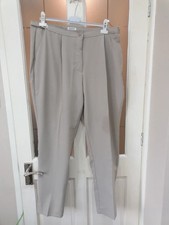 BNWOT Adjustable Waist Tapered Leg Trousers Size 22/31 - A110