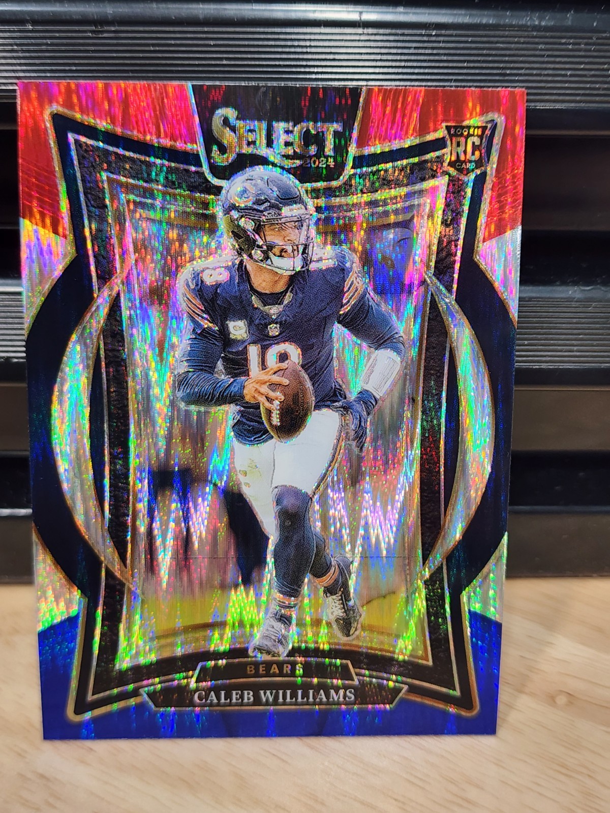 2024 Panini Select - Concourse Caleb Williams #25 Red & Blue Shock Prizm (RC)