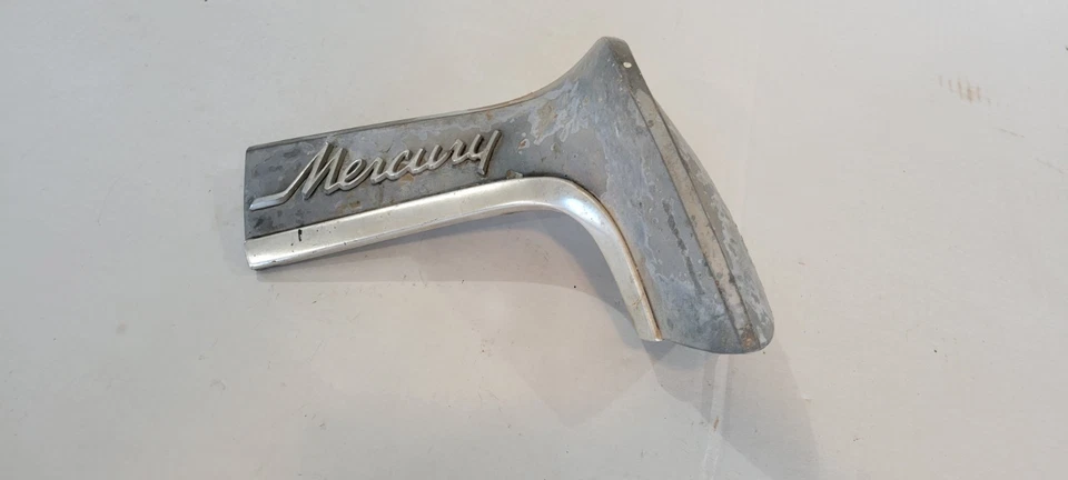 Extensión guardabarros delantero izquierdo Mercury Cougar 1967-68 C7WB-16019-A XR7 GT FOMOCO Foto 4 de 4