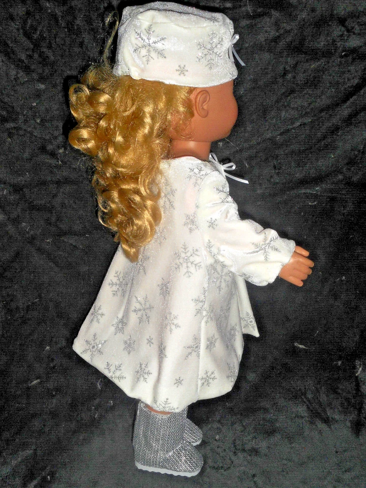 18 doll clothes fits American girl, sparkle white velvet coat, hat, purse, boots - Image 3 of 4
