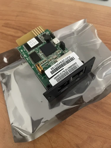  CARTE RÉSEAU SNMP POUR ONDULEURS V7