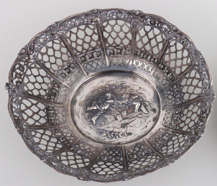 Exquisite Antique Germany 800 Silver Pierced Fruit Basket Roses