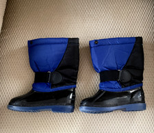 Child's Insulated Boot in Blue Black Size 9 7" length sole New