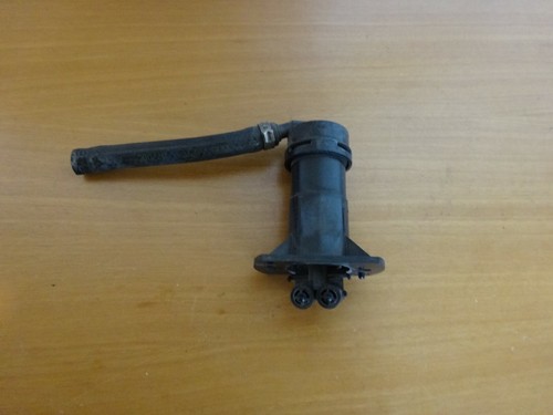 SCHEINWERFER WASCHWASSERDÜSE TELESKOPDÜSE SPRITZDÜSE RECHTS AUDI A6