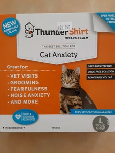 feline hyperesthesia thundershirt