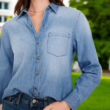 Old Navy Women's Cropped Classic Button-Down Jean Shirt, L