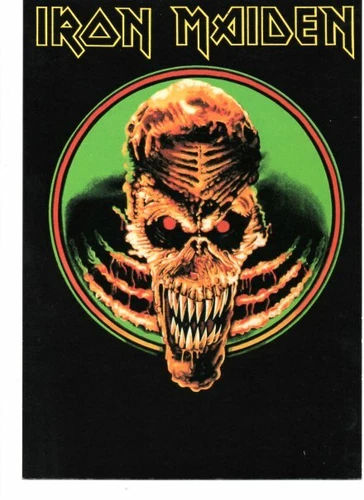 IRON MAIDEN carte postale n° 889 (fond noir)