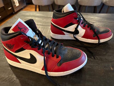 Air Jordan 1 Mid Chicago Black Toe – EDS Store