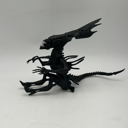 Kenner 1994 Alien Queen Hive Playset 8.5" Replacement Action Figure ...