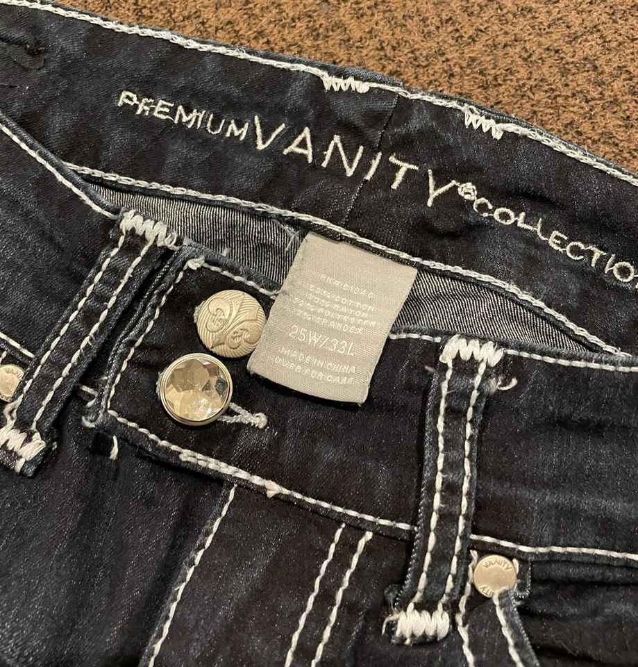 Jeans de mezclilla de ajuste curvilíneo de lavado oscuro de la colección Premium Vanity 25W/33L Foto 4 de 4