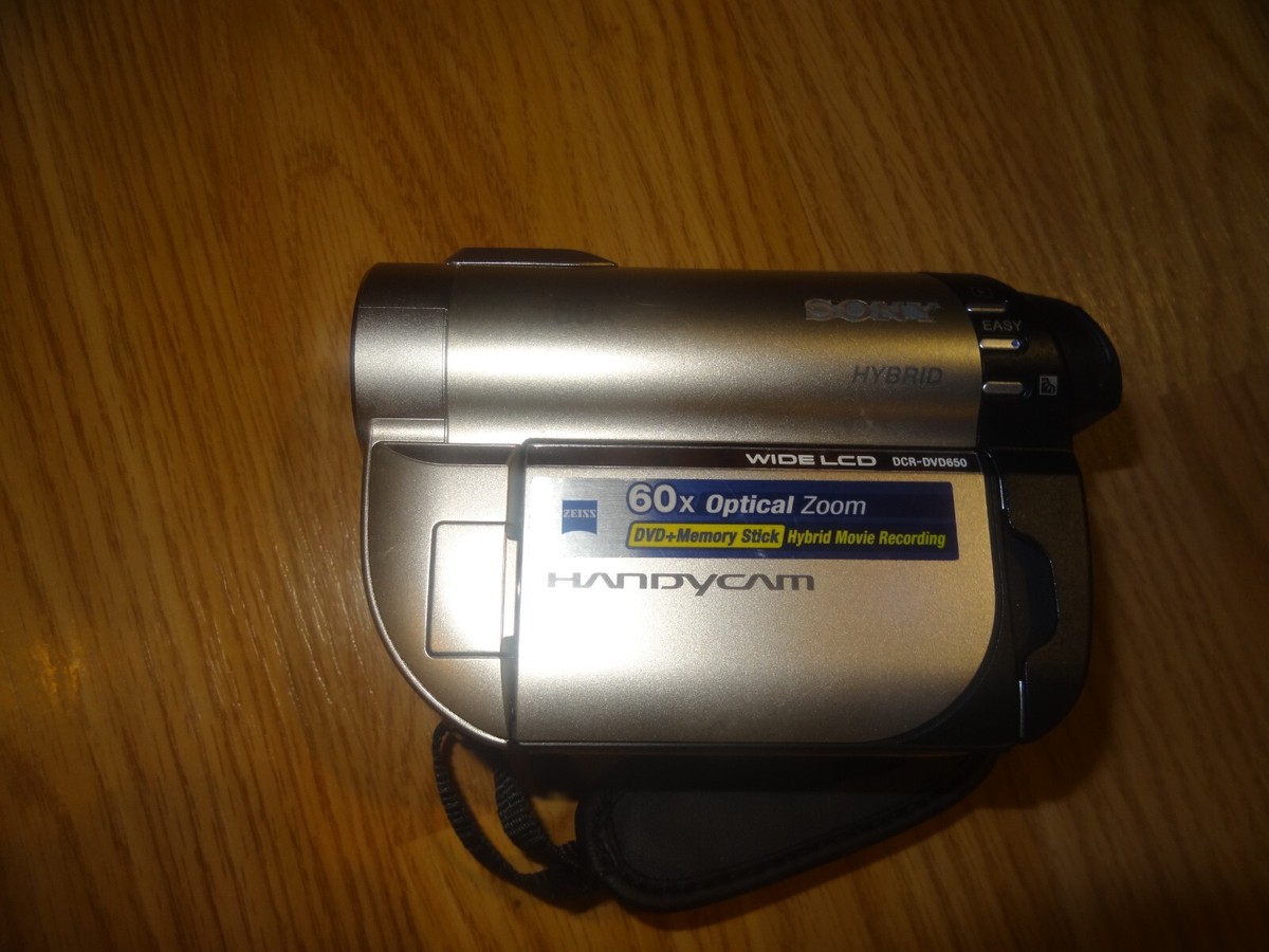 Sony HandyCam DCR-DVD650 Mini DVD Hybrid Camcorder 60x Optical