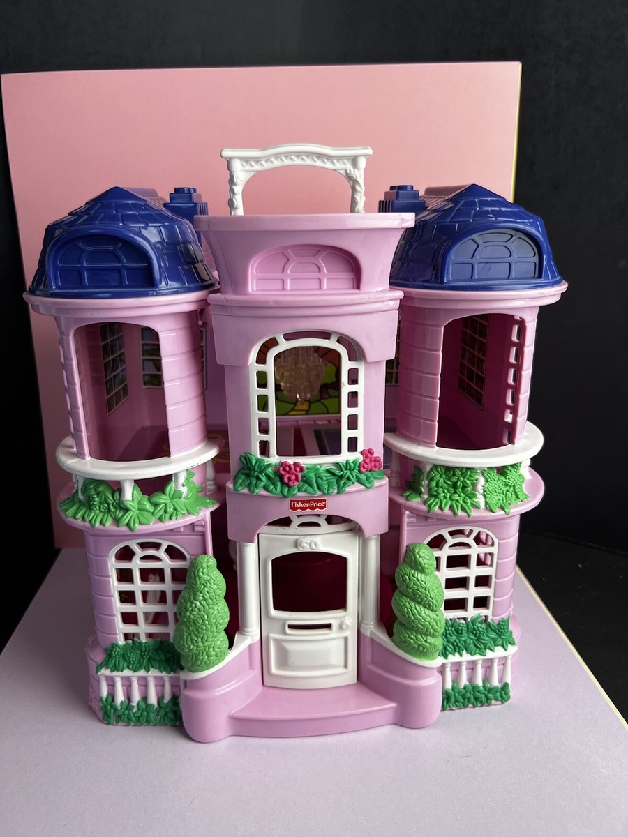 Mattel Fisher Price Sweet Streets Loving Family Doll House Pink