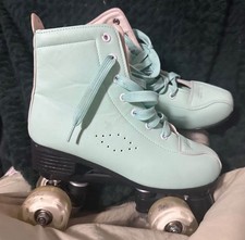 Roller skates/ Glowing Wheels Quad Skates / quad skates/ Size 8 women  s