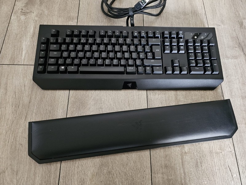 Razer BlackWidow Chroma V2 Mechanical Gaming Keyboard
