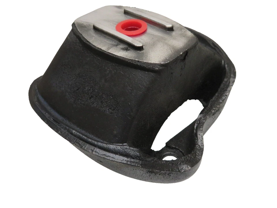 Mercedes Benz 220 220D 230 & 240D New Engine Mount 115 241 07 13 - Image 3 of 4