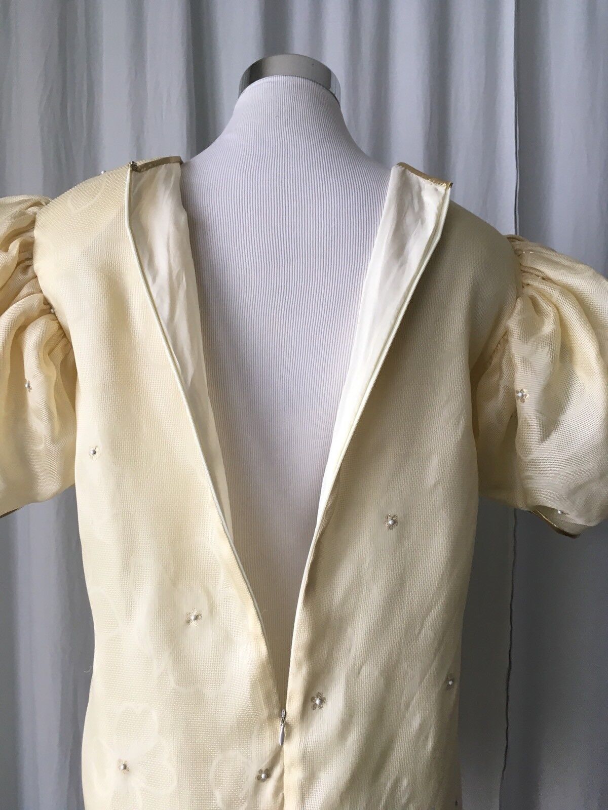 Silk Jacquard Pale Yellow Dress With Oversized Pu… - image 6