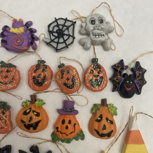 Lot of 34 Miniature Halloween Ornaments Ghost Witch Jack O Lantern Spider Skull - Picture 3 of 6