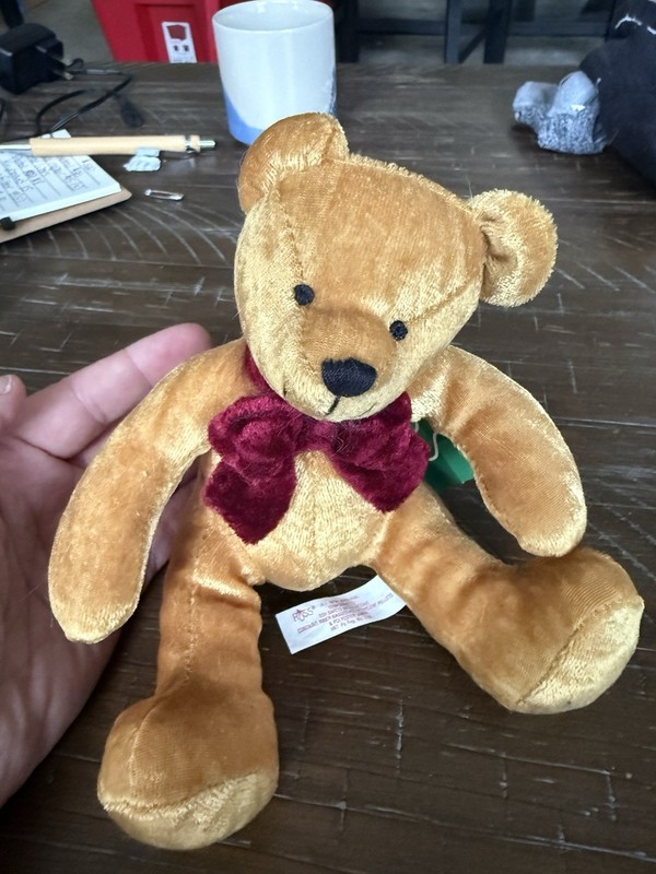 Russ Razzles Plush Teddy Bear Gold w/ Red Bow A Royal Winterfest 1999 Small