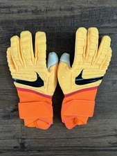 Nike Phantom Elite Goalkeeper Soccer Gloves Yellow Orange size 11