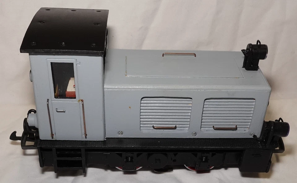 Locomotive de manœuvre diesel fabrication artisanale échelle G type LGB - Photo 3/4