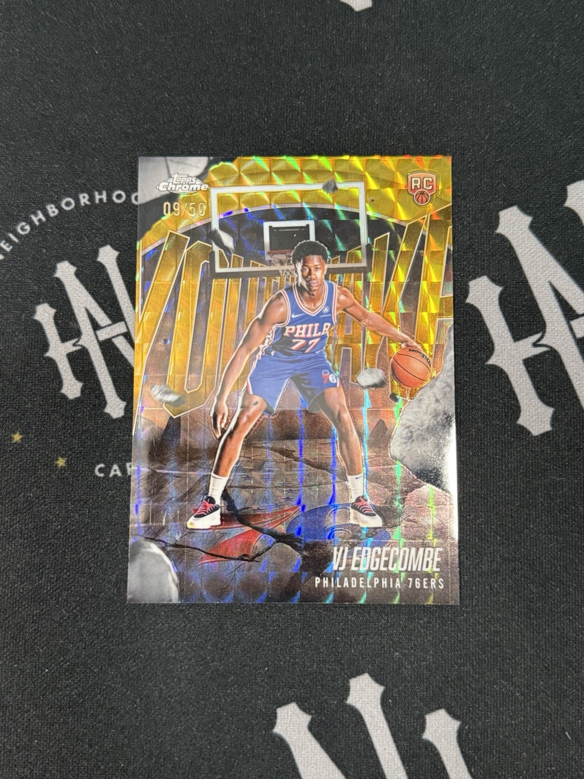 2025 Topps Chrome Basketball VJ Edgecombe Youthquake GOLD GEOMETRIC 09/50 SSP RC