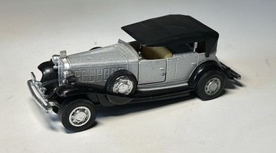 Vintage YatMing Car Silver/Black No. 8503