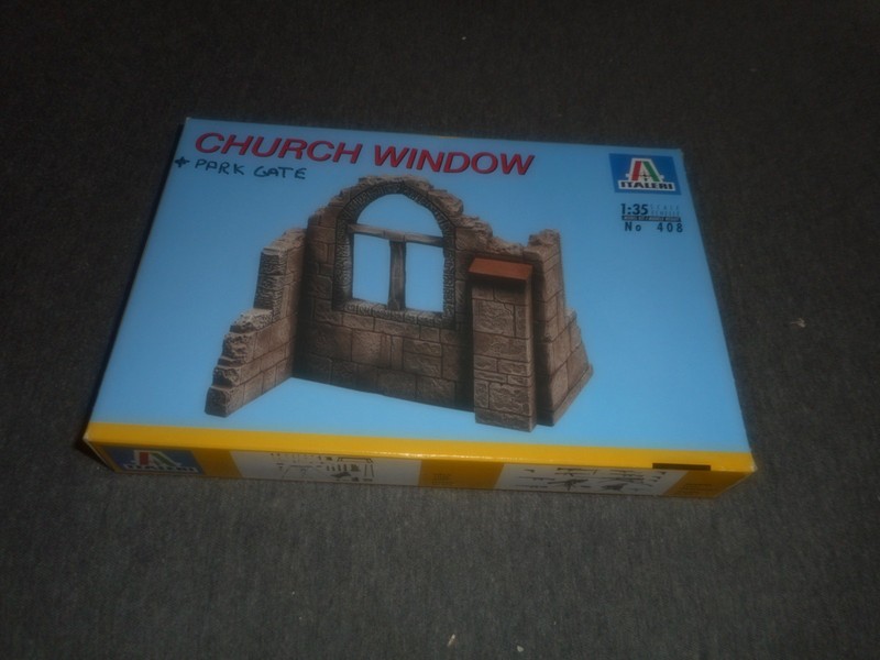 ITALERI 408/412 1/35 CHURCH WINDOW AND PARK GATE PLASTIC MODEL KITS