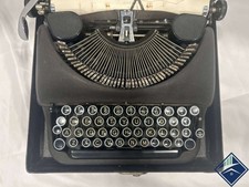 Portable Manual Typewriter in Case with Locking Mechanism thumbnail