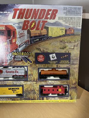 NEW Bachman HO Scale Electric Train Set Santa Fe Thunderbolt