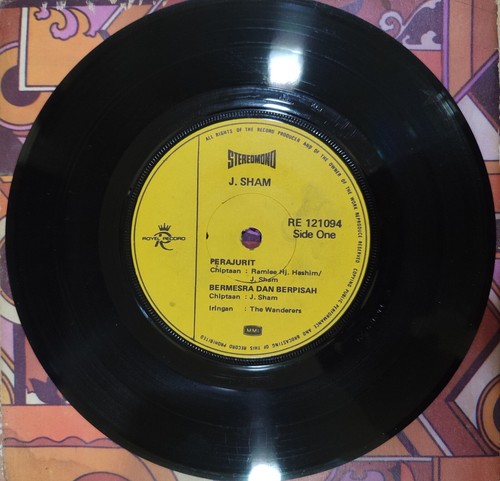 Malay 70s Band J. SHAM & The Wanderers 7" ep rock Funk psyche HEAR - Picture 3 of 4