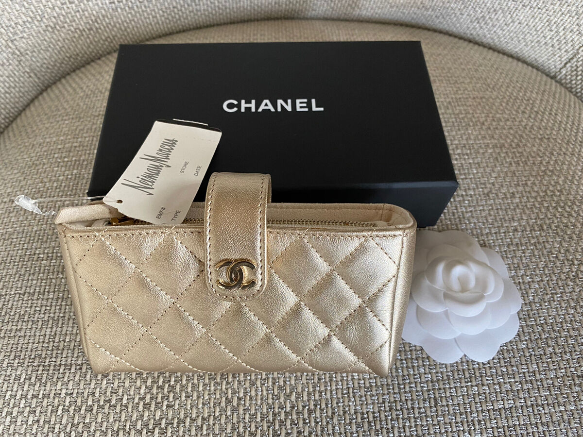 NWD 100%AUTH CHANEL Quilted Metallic Gold Lambskin Leather NWD 100%AUTH CHANEL Quilted Metallic Gold Lambskin Leather