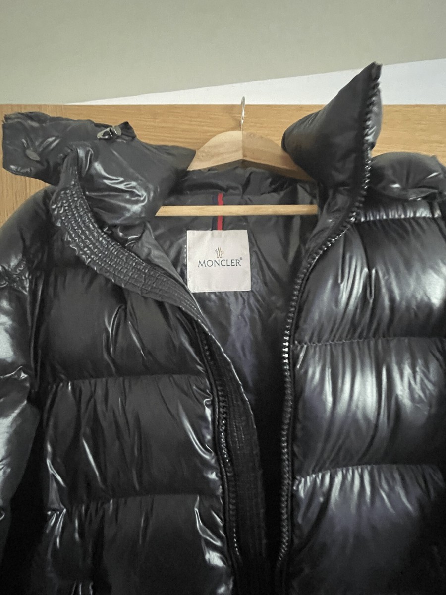 Moncler Maya Short Down Jacket Size 3 Gloss Black used | eBay Moncler Maya Short Down Jacket Size 3 Gloss Black used | eBay