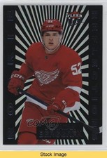 2022 Upper Deck Fleer Ultra Rookie Reflections Jonatan Berggren #RR-8 READ l3q