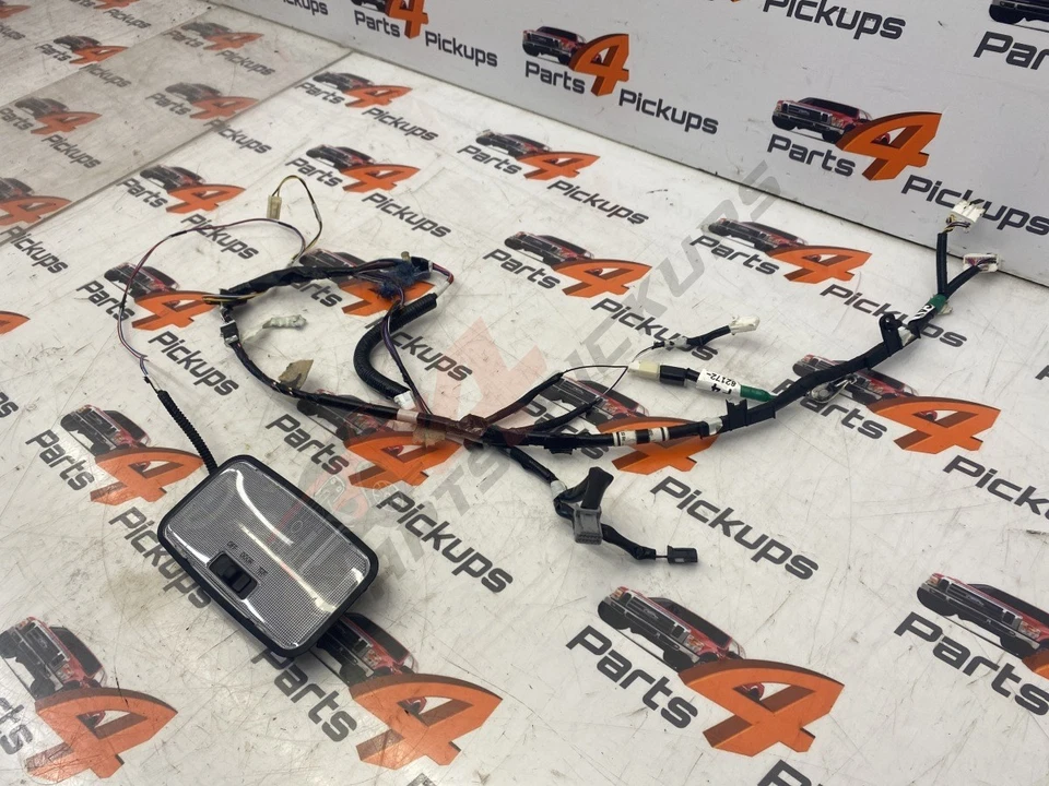 Toyota Hilux Invincible X 2016 luz interior con telar 2016-2024 Foto 3 de 4