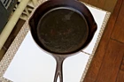 Vintage Wagner Ware Sidney -0- 1058 #8 Cast Iron Skillet Frying Pan Double Spout