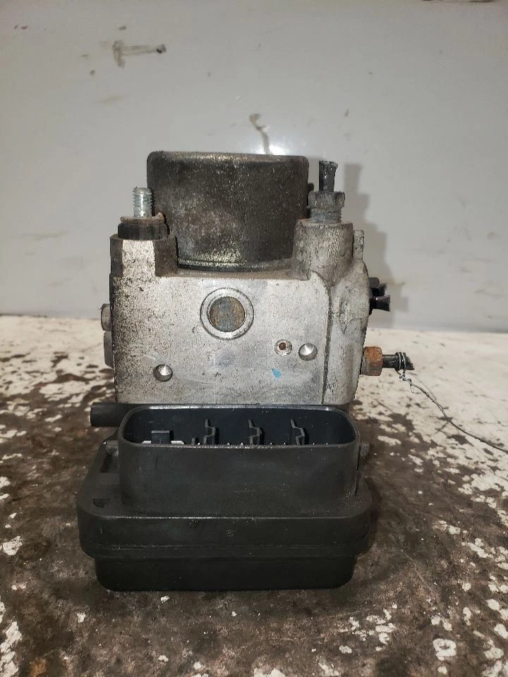 Conjunto de actuador y bomba de pieza de freno antibloqueo para 05-10 SCION TC 1376695 Foto 2 de 4