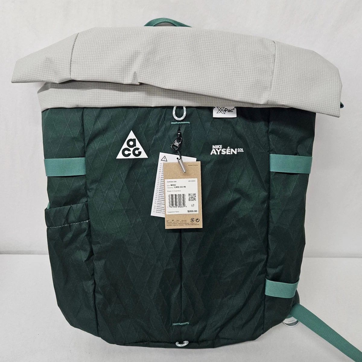 Vintage Nike Green Canvas Backpack with Front Pockets Nike Sportswear RPM Backpack (26L) in Vintage Green/Black  main image 2