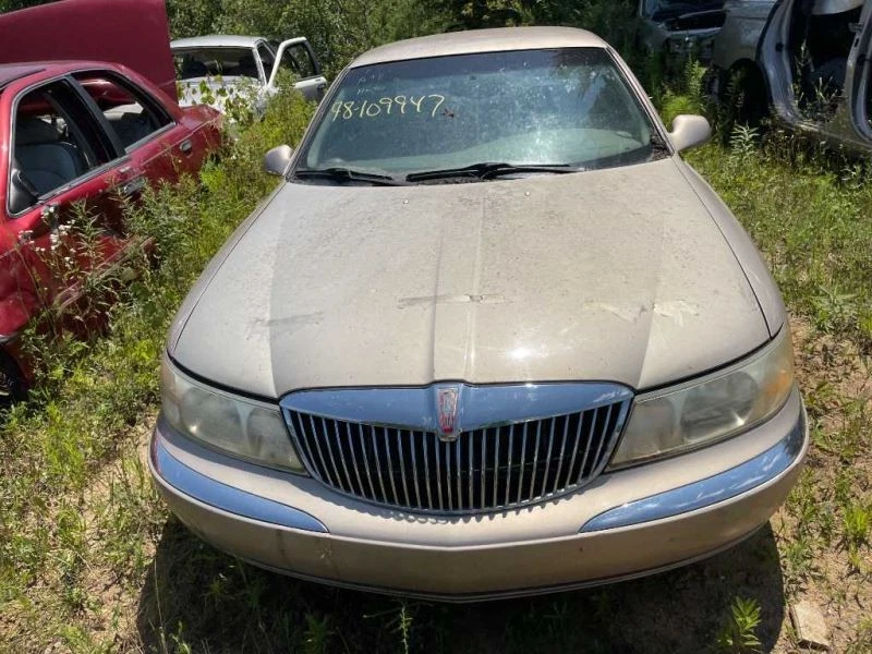 Passenger Lower Control Arm Front Fits 95-02 LINCOLN CONTINENTAL 10286788 - Image 4 of 4