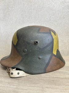 WW1 GERMAN helmet  M17 RARE BATTLE DAMAGE, WWI Relic