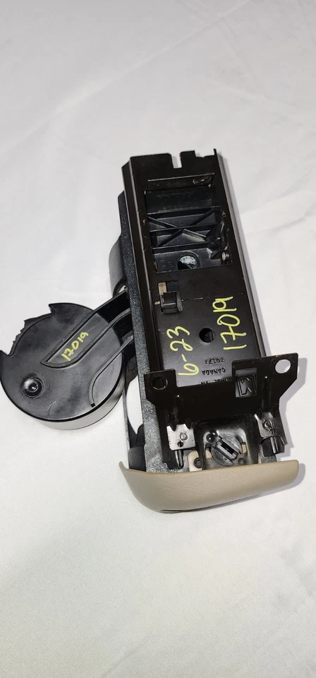 Chevy Silverado GMC Sierra Suburban Yukon Tahoe 1995-1998 portavasos tostado 95-00 Foto 3 de 4