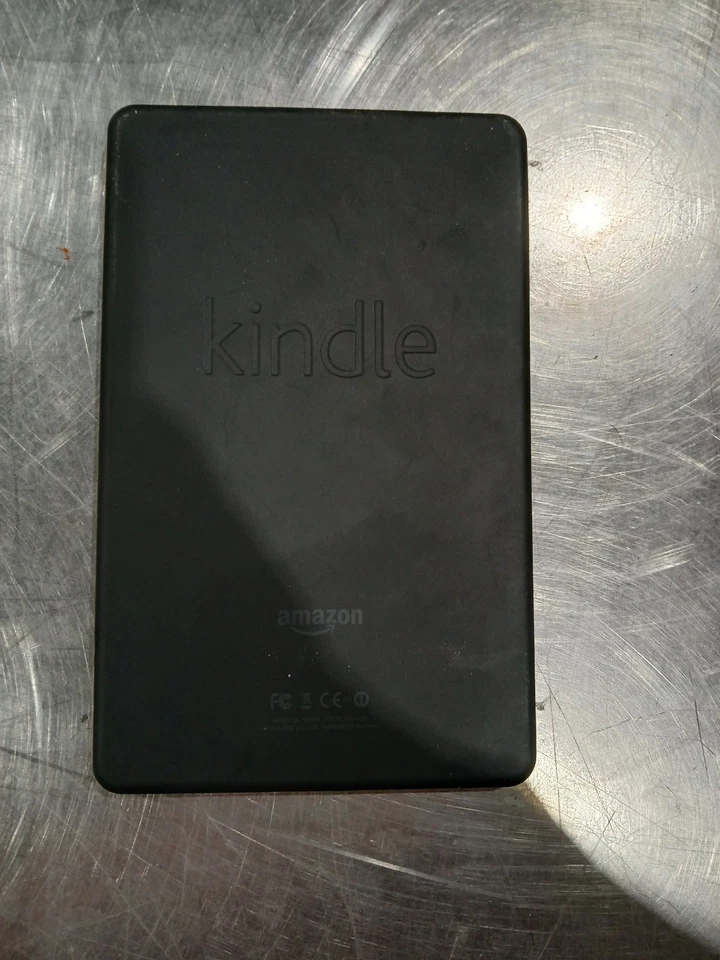 amazon kindle fire d01400 Dead Battery AS IS - Image 2 of 2