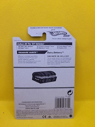 2006 Hot Wheels Treasure Hunts Dairy Delivery With Real Riders and Protector - Picture 5 of 7