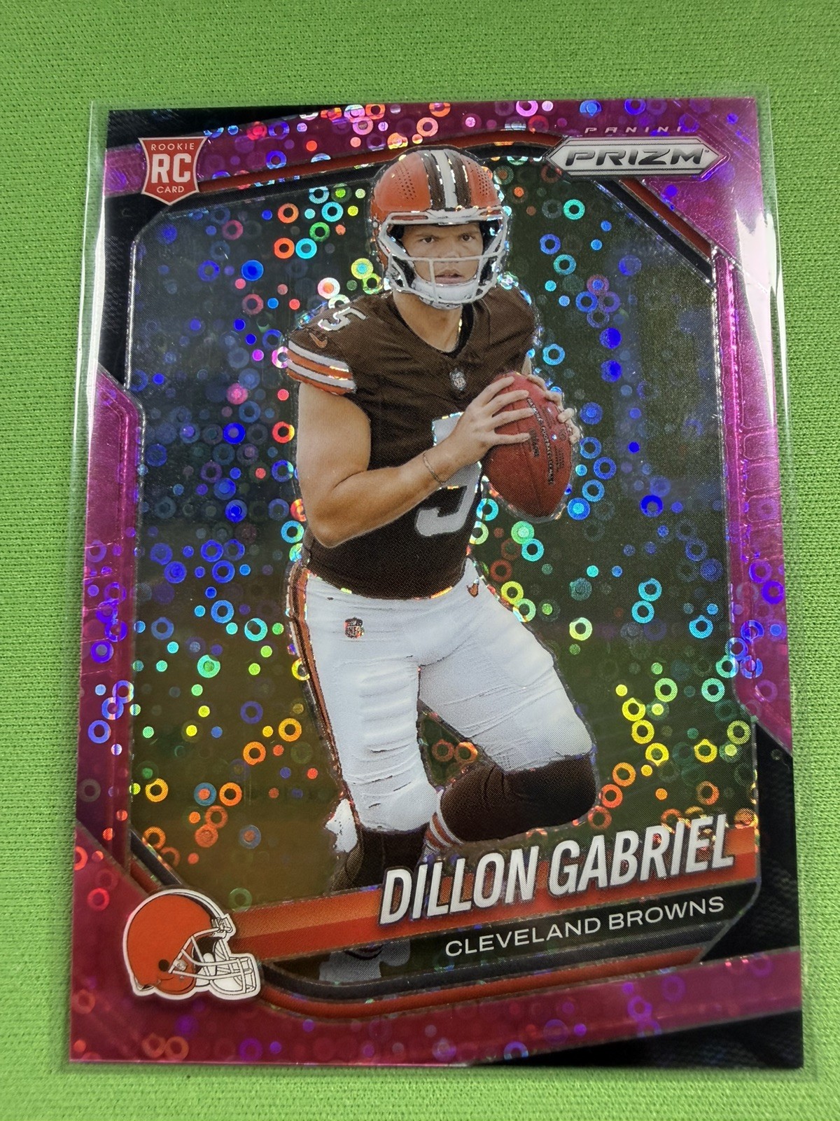 2025 Panini Prizm No Huddle DILLON GABRIEL Pink /25 #372 Cleveland Browns