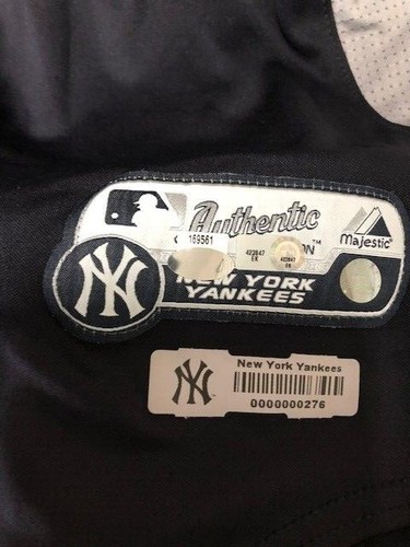 Camiseta deportiva auténtica de David Robertson de los Yankees de Nueva York 2013 usada en el juego de los Filis de las Grandes Ligas - Imagen 3 de 3