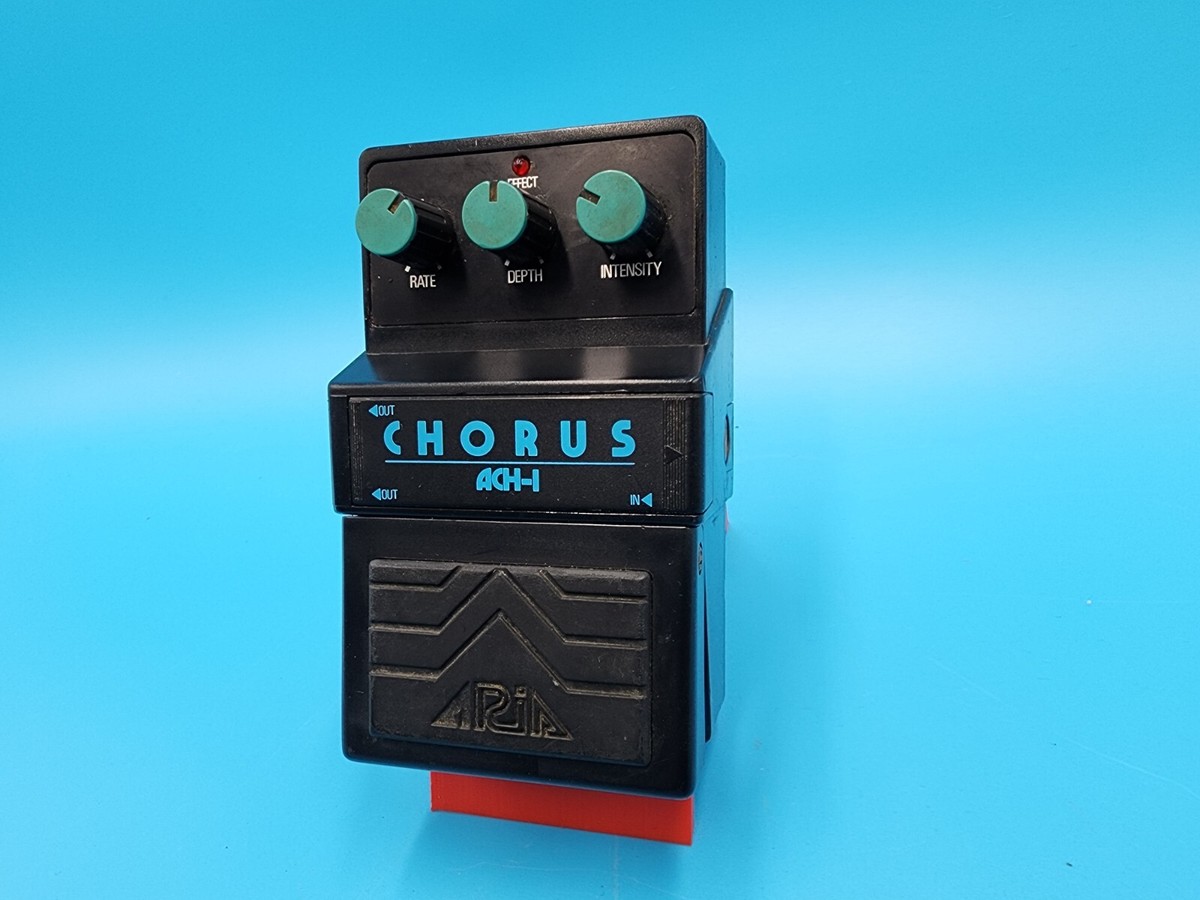 Rare Vintage 80s Aria ACH-1 Stereo Analog Chorus BBD Guitar Effect