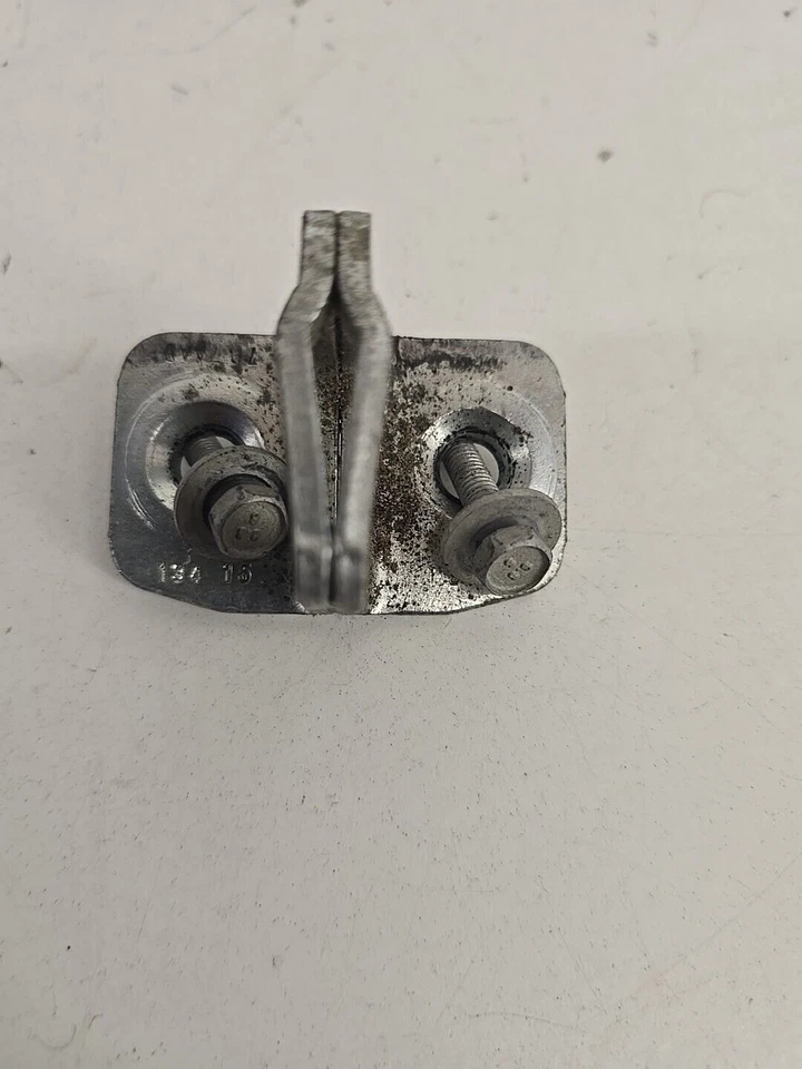 Cerradura de puerta delantera Jeep Compass 2016 usada, genuina #1097210-75 Foto 3 de 4