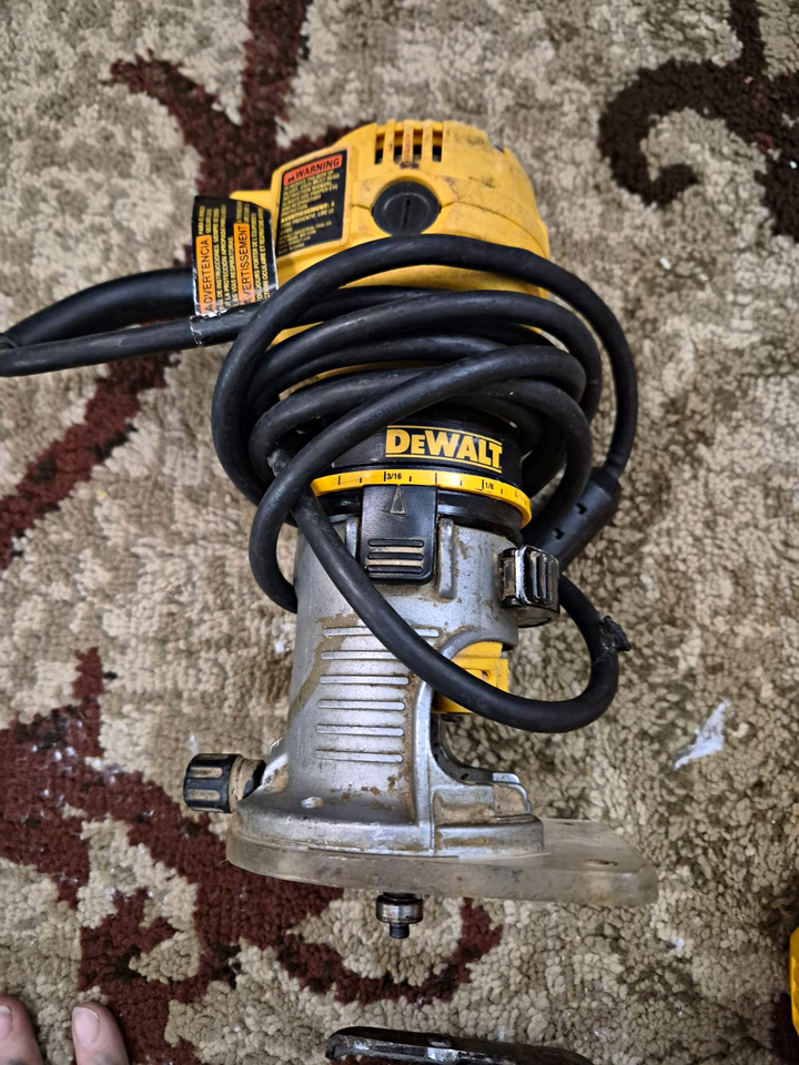 DEWALT DWE6000 120V Corded Electric Handheld Trim Router Type 1 Yellow ...